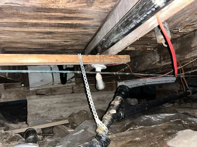 Crawl Space Encapsulation in Mascouche, QC Crawl Space Encapsulation in Mascouche, QC