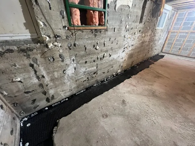 Solution to Water Infiltration Problem in Côte Saint-Luc, QC Basement. Before Solution to Water Infiltration Problem in Côte Saint-Luc, QC Basement. Before